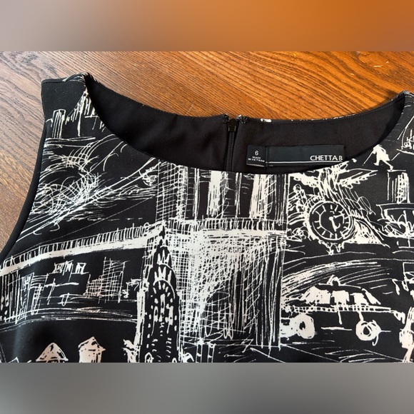 Sleeveless dress - Picture 2 of 3